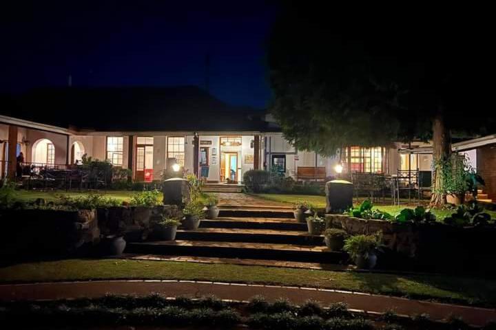 The Oaks Hotel