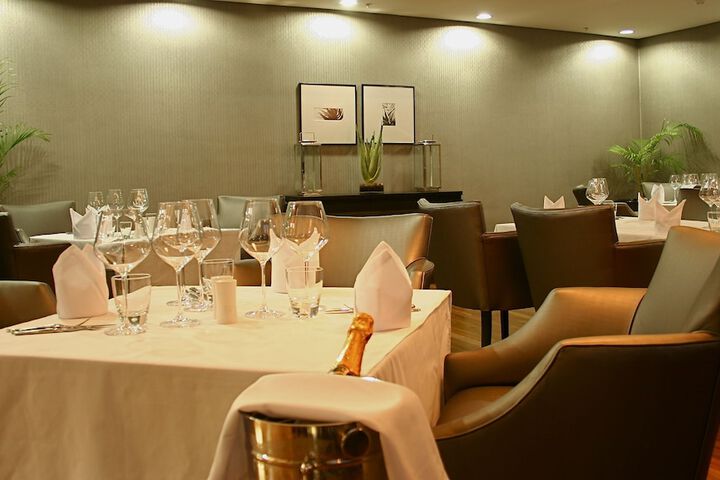 Dining 49 of 89