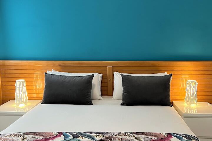 Room 3 of 38