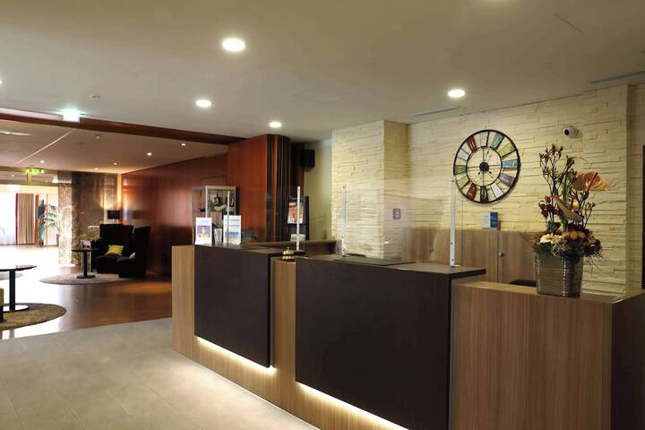 Hotel Interior 6 of 101
