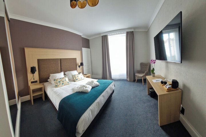 Room 6 of 21