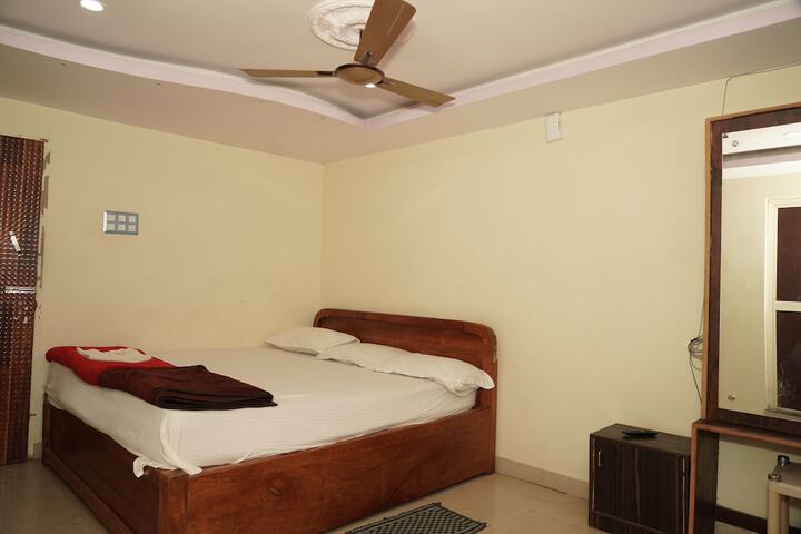 Room 30 of 94