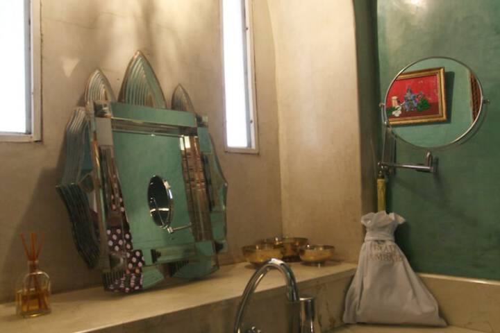 Bathroom Photo