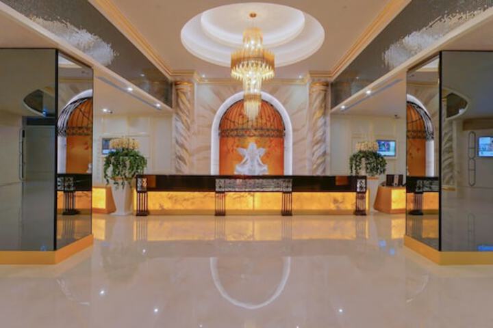 Hotel Interior 15 of 171