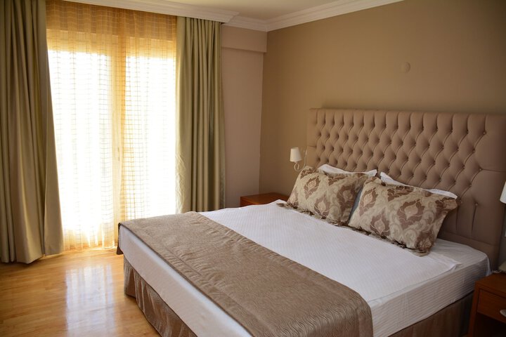 Room 25 of 135