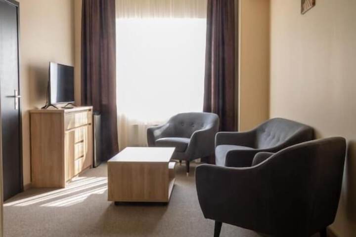Room 14 of 32