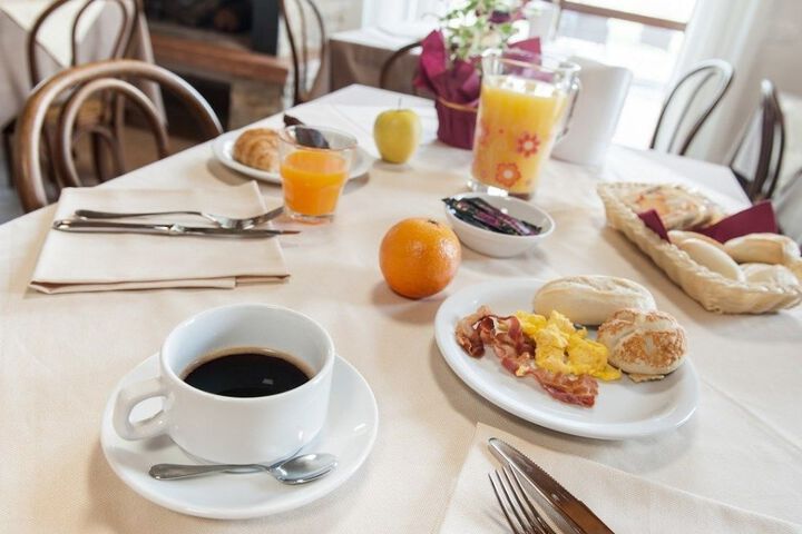 Breakfast/Coffee Service 50 of 68