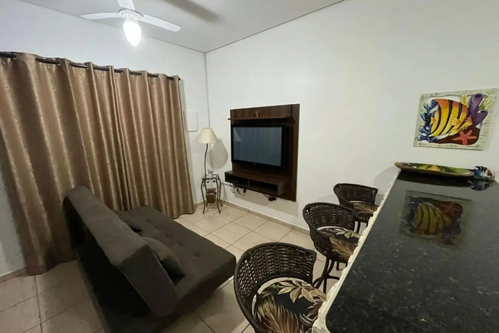 Room 5 of 11