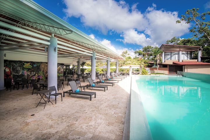 Pool 76 of 230