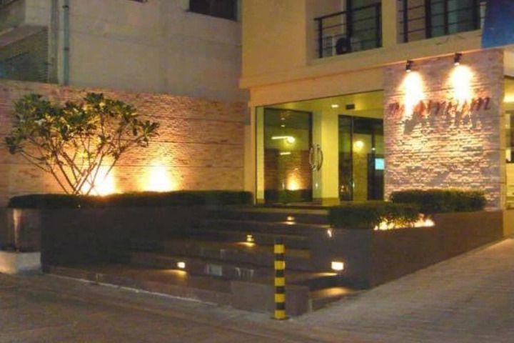 Hotel 27 of 28