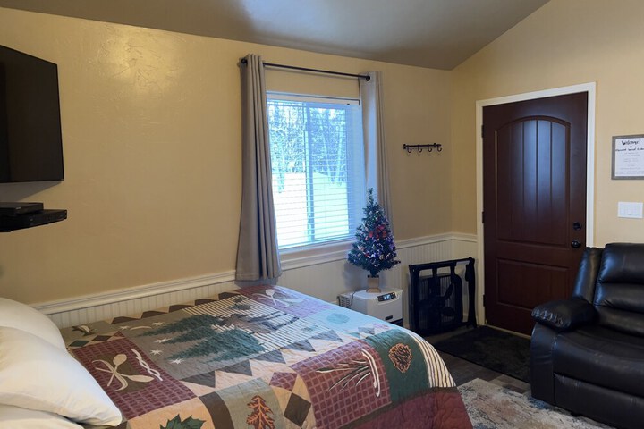 Room 4 of 32