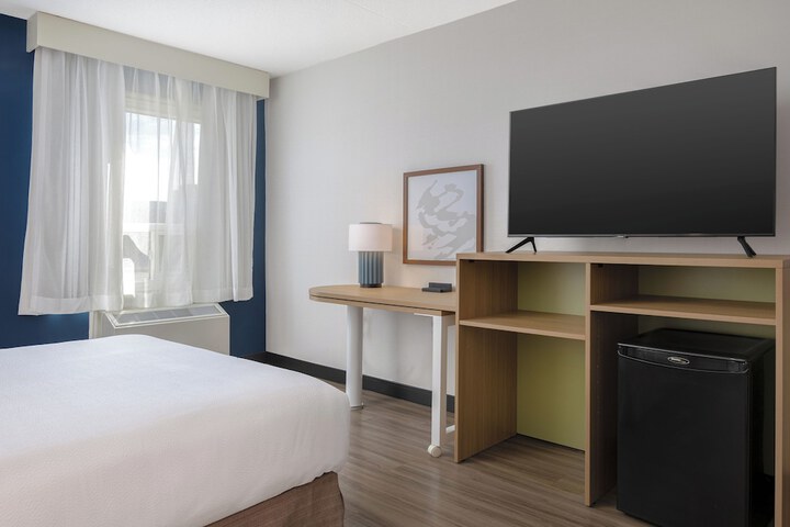 Room 14 of 44
