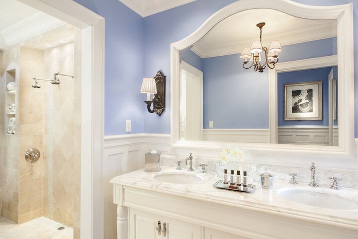 Clean Restrooms