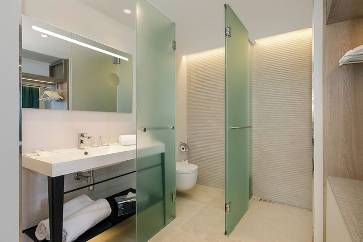 Bathroom Interior Photo