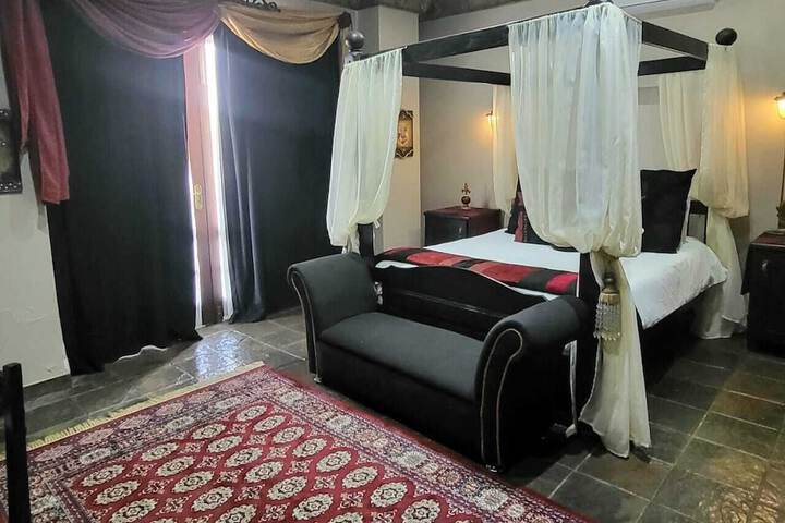 Room 29 of 73