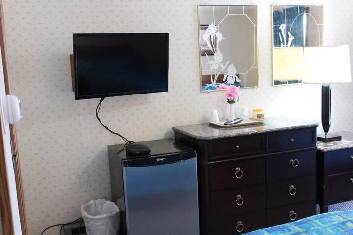 Room 12 of 20