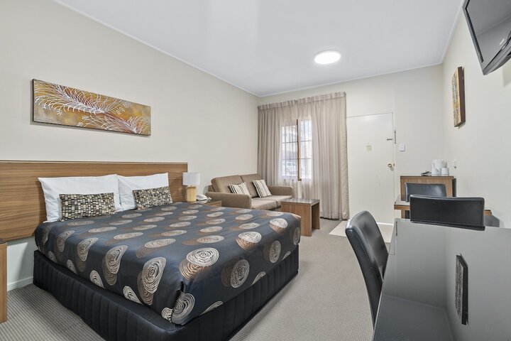 Room 9 of 40