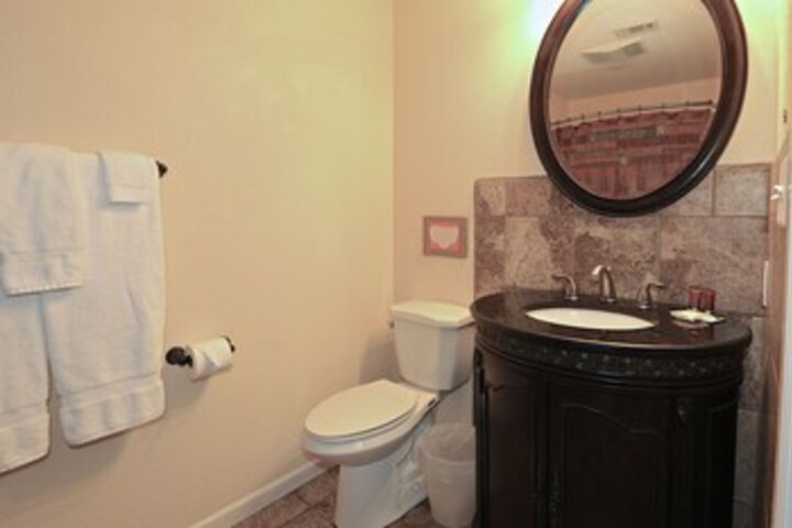 Room 169 of 267