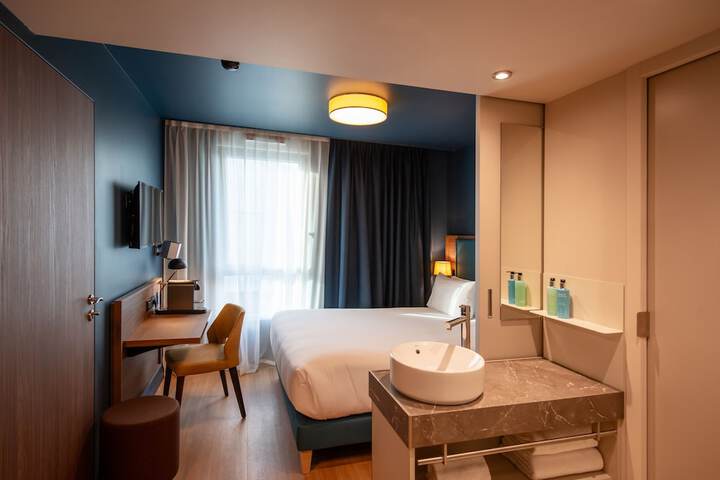 Room 14 of 67