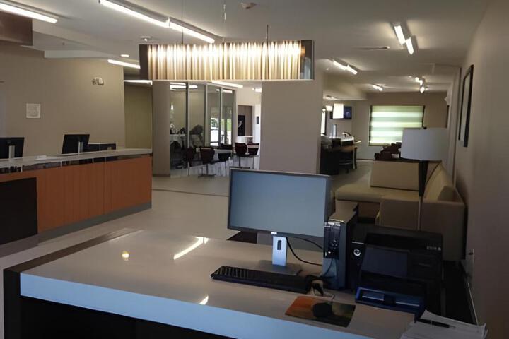 Photo 8