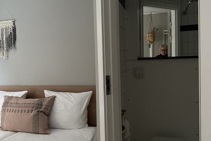 Room 36 of 87