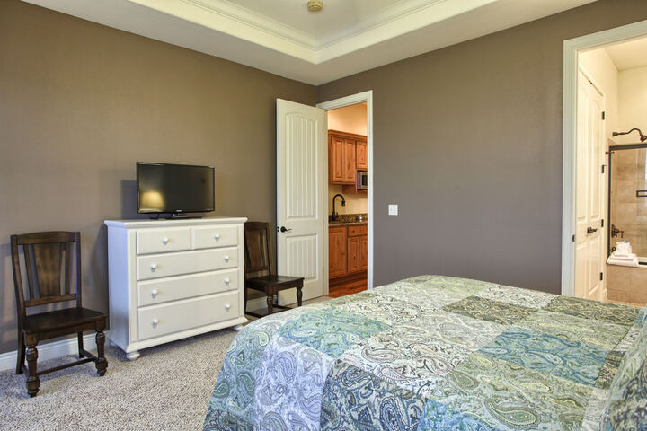 Room 7 of 98