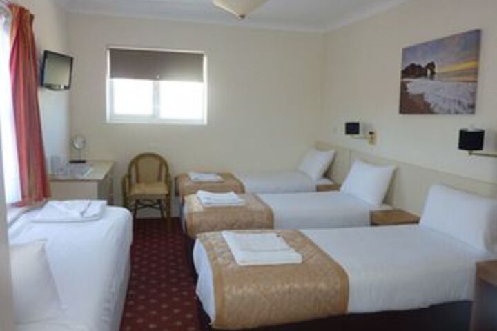 Room 30 of 53