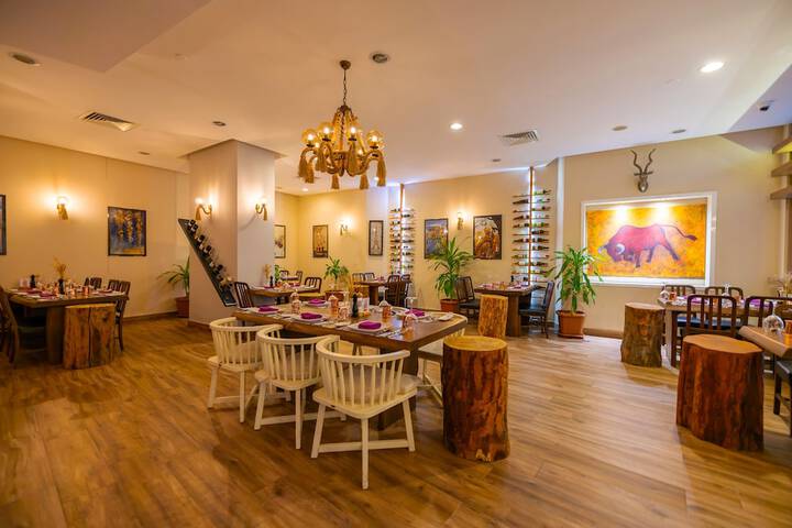 Lounge 162 of 259