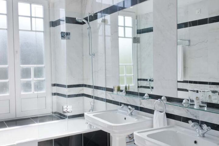 Bathroom Vanities