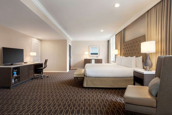 Room 10 of 73