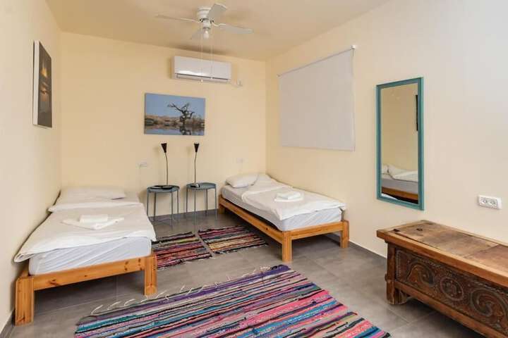 Room 17 of 45