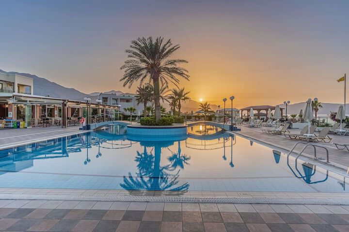Hydramis Palace Beach Resort