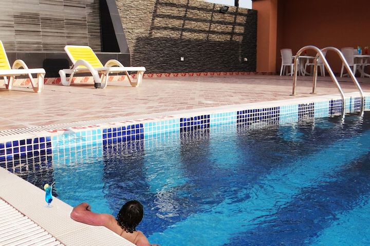 Pool 23 of 49