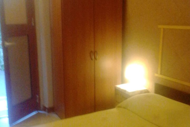 Room 11 of 44