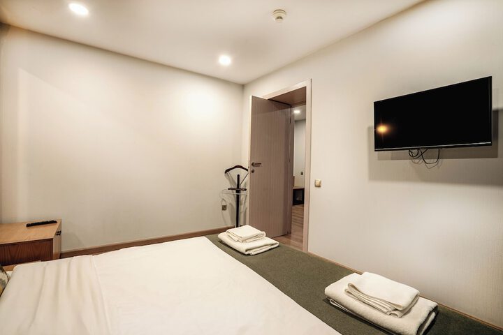 Room 38 of 104