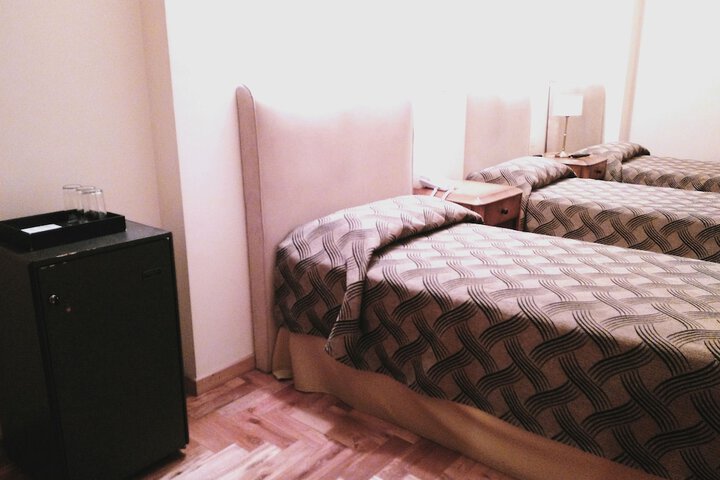 Room 14 of 36