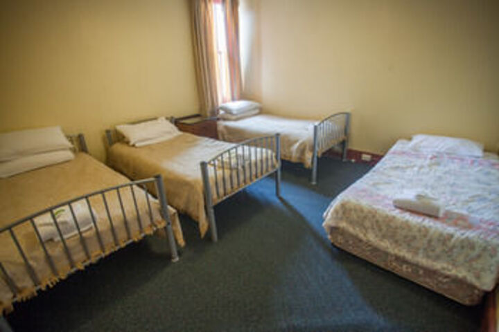 Room 5 of 32