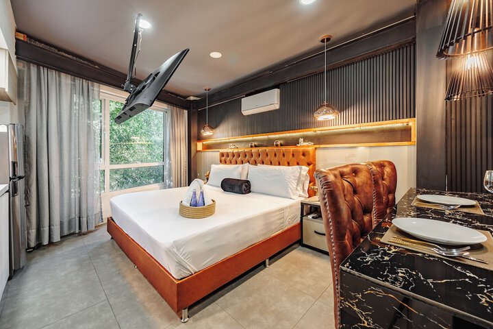 Room 185 of 230