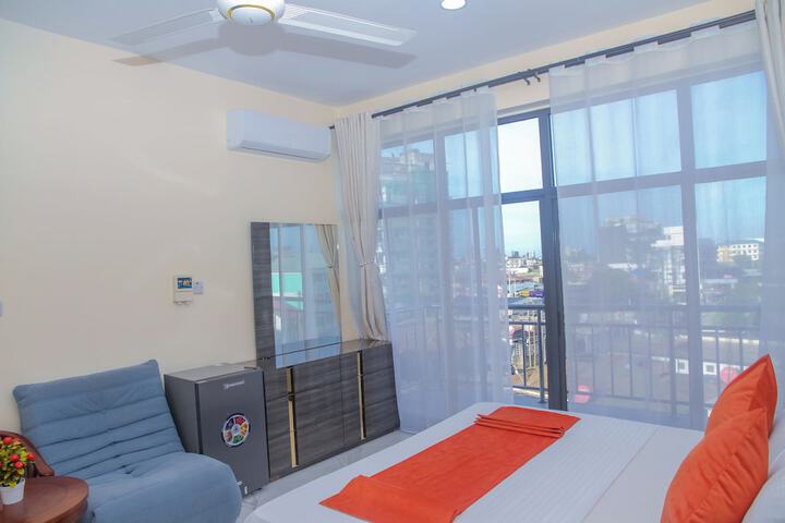 Room 68 of 98
