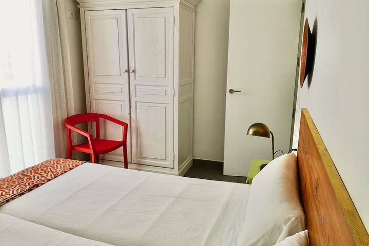 Room 6 of 95