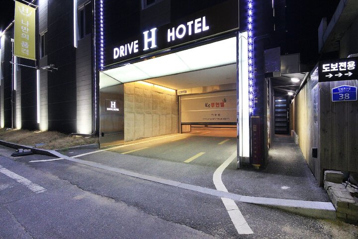 Hotel 37 of 47