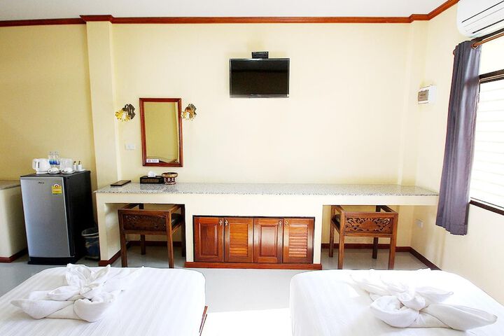 Room 13 of 51