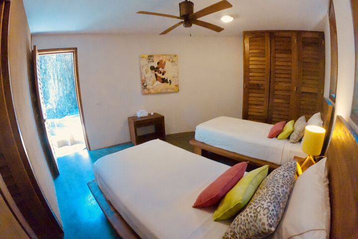 Room 10 of 53