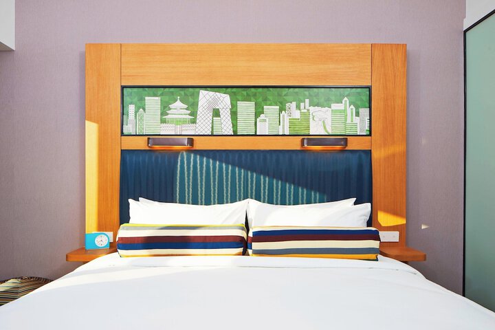 Room 22 of 61