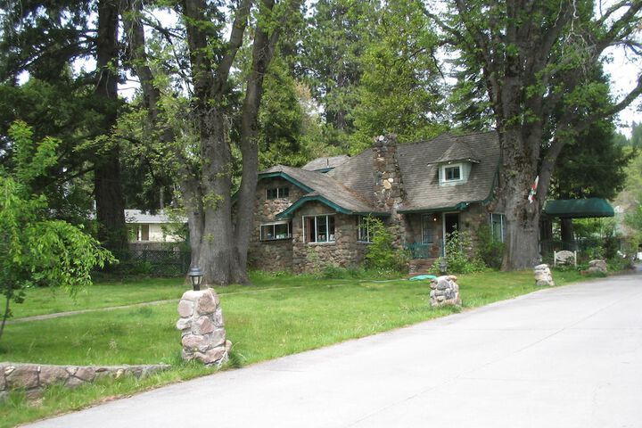 Property Grounds 12 of 27