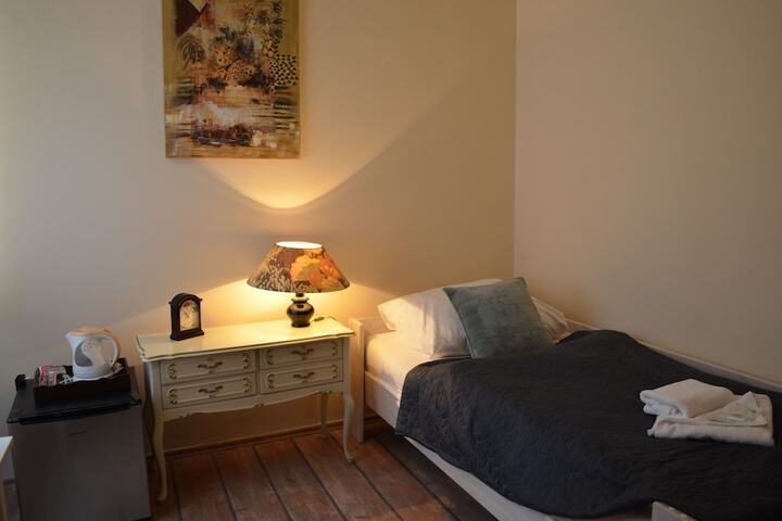 Room 18 of 60