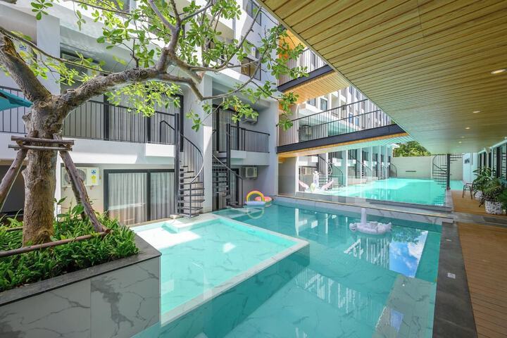 Tour De Phuket Hotel
