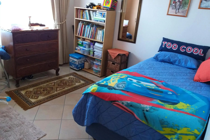 Room 3 of 10