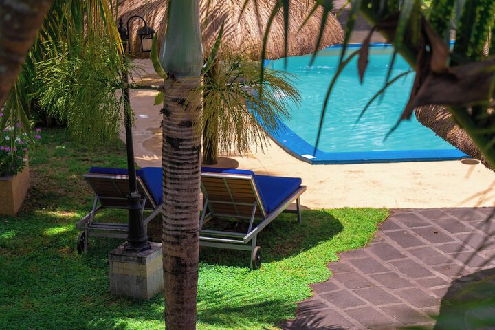 Hotel Pool