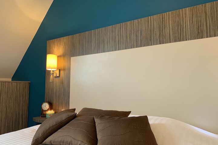 Room 16 of 74